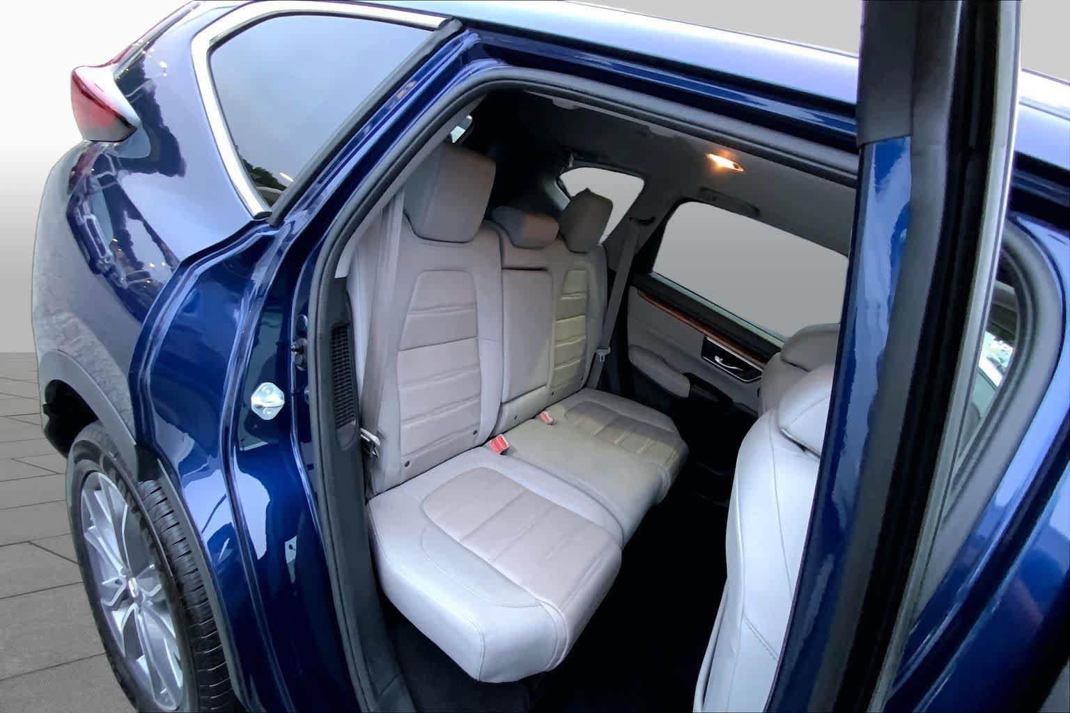 Used 2022 Honda CR-V Touring image 17