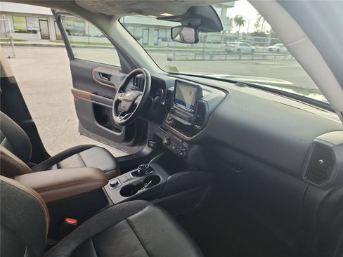 Certified 2021 Ford Bronco Sport Outer Banks AWD/4WD image 25