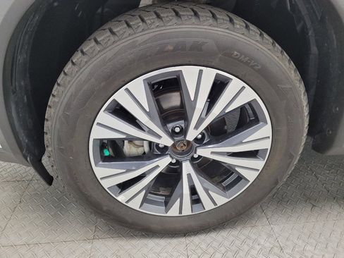 Used 2023 Nissan Rogue SV AWD/4WD image 31