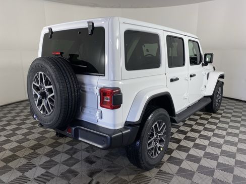 New 2026 Jeep Wrangler Sahara image 7