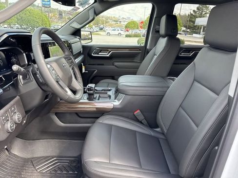 New 2026 Chevrolet Silverado 1500 RST w/ Convenience Package II AWD/4WD image 10