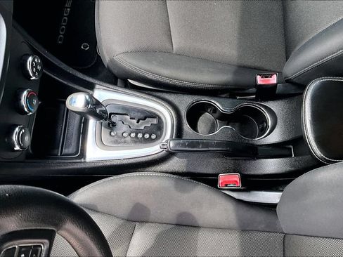 Used 2013 Dodge Avenger SE FWD image 15