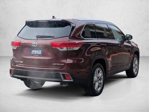 Used 2018 Toyota Highlander Limited image 5