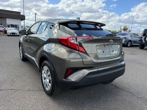 Used 2021 Toyota C-HR LE image 8