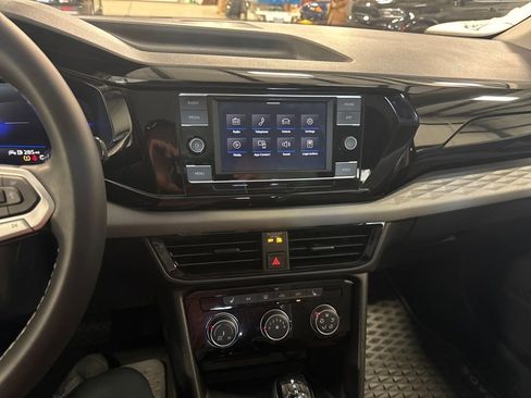 Used 2024 Volkswagen Taos S image 17