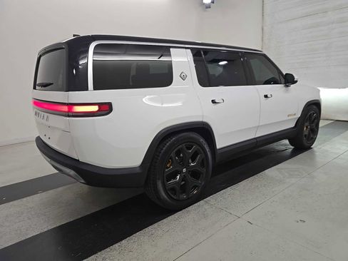 Used 2024 Rivian R1S Adventure AWD/4WD image 9