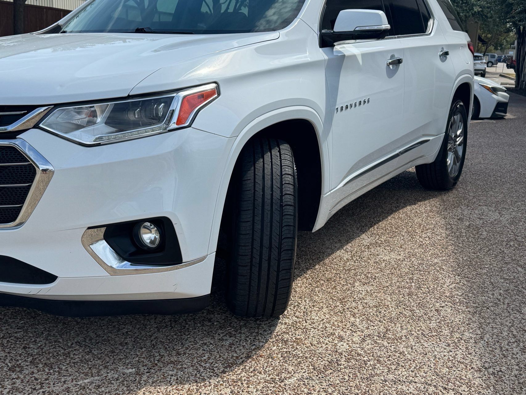 Used 2020 Chevrolet Traverse Premier AWD/4WD image 4