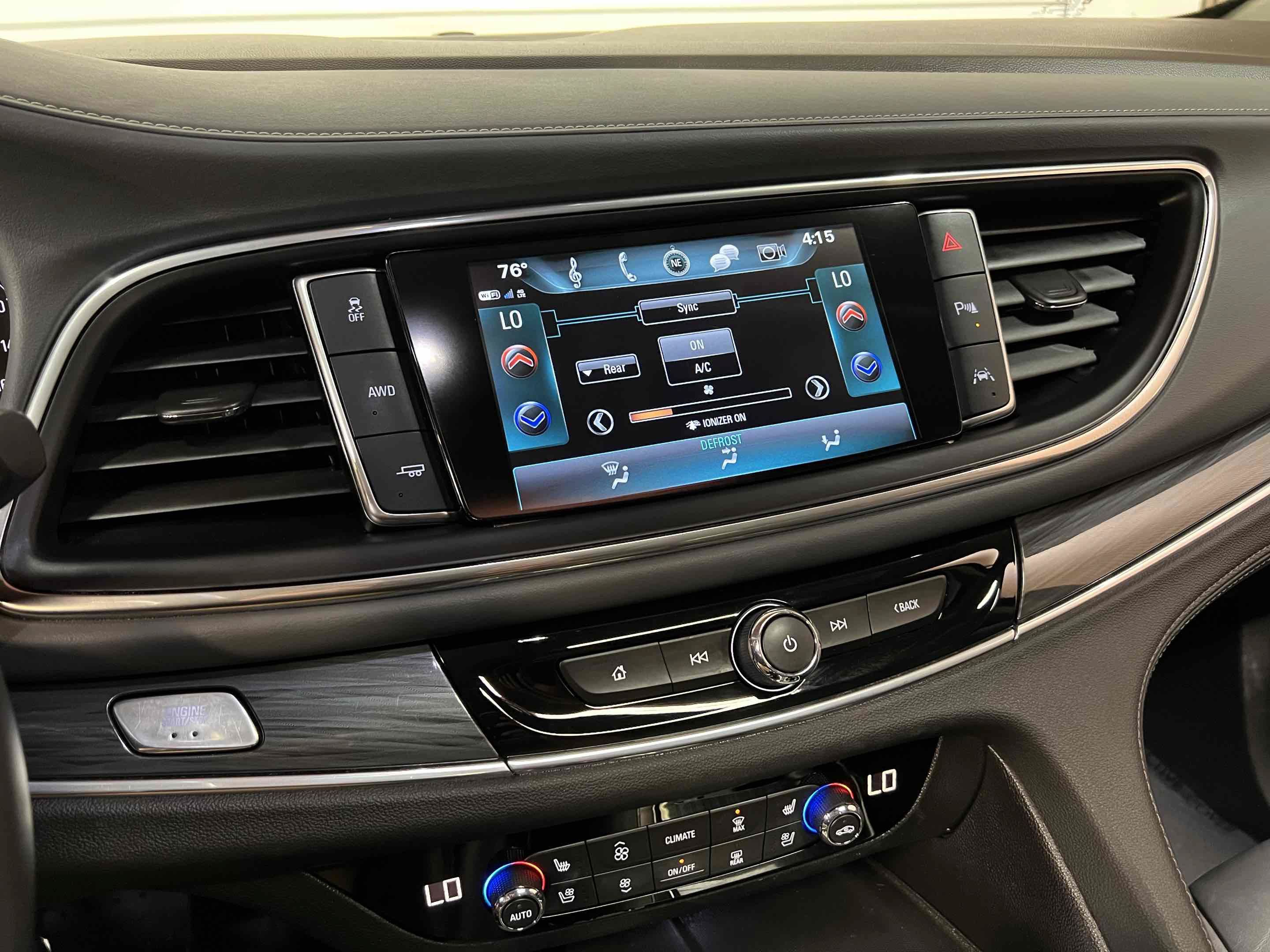 Used 2018 Buick Enclave Premium w/ Experience Buick Package AWD/4WD image 17