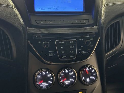 Used 2014 Hyundai Genesis 3.8 image 13