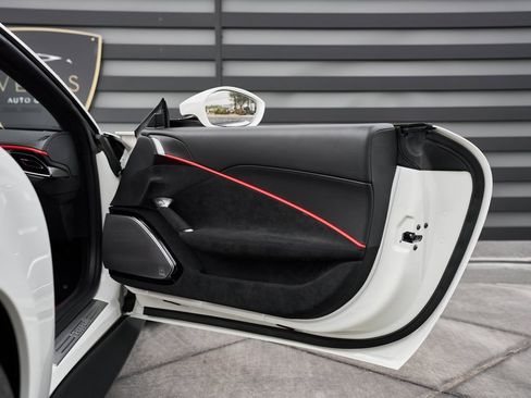 Used 2024 Ferrari Roma Spider image 27