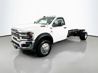 New 2026 RAM 5500 Tradesman w/ Chrome Appearance Group AWD/4WD video 3