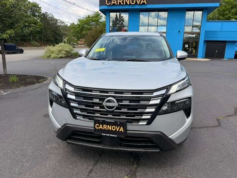 Used 2025 Nissan Rogue SV AWD/4WD image 1