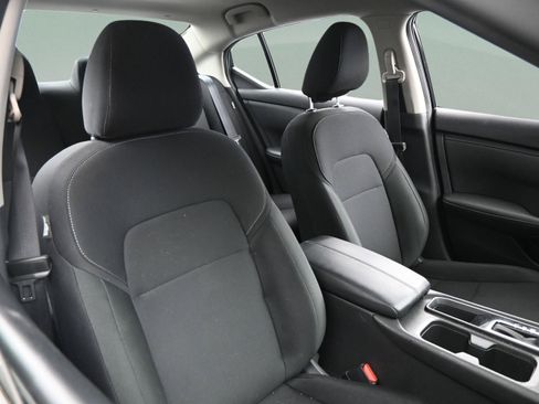 Used 2025 Nissan Sentra S FWD image 42