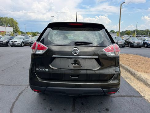 Used 2016 Nissan Rogue S FWD image 6