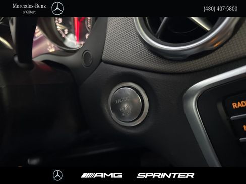 Used 2019 Mercedes-Benz GLA 250 image 24