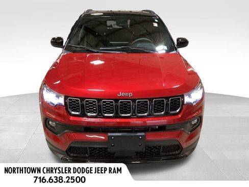 Used 2024 Jeep Compass Latitude w/ Convenience Group image 1