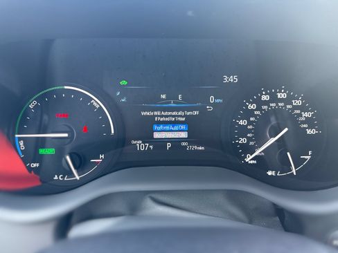 Certified 2026 Toyota Sienna XLE FWD image 10