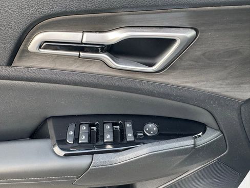 Used 2023 Kia Sportage X-Line w/ X-Line Premium Package image 18