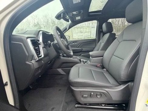 New 2026 GMC Canyon Elevation w/ Convenience Package image 34