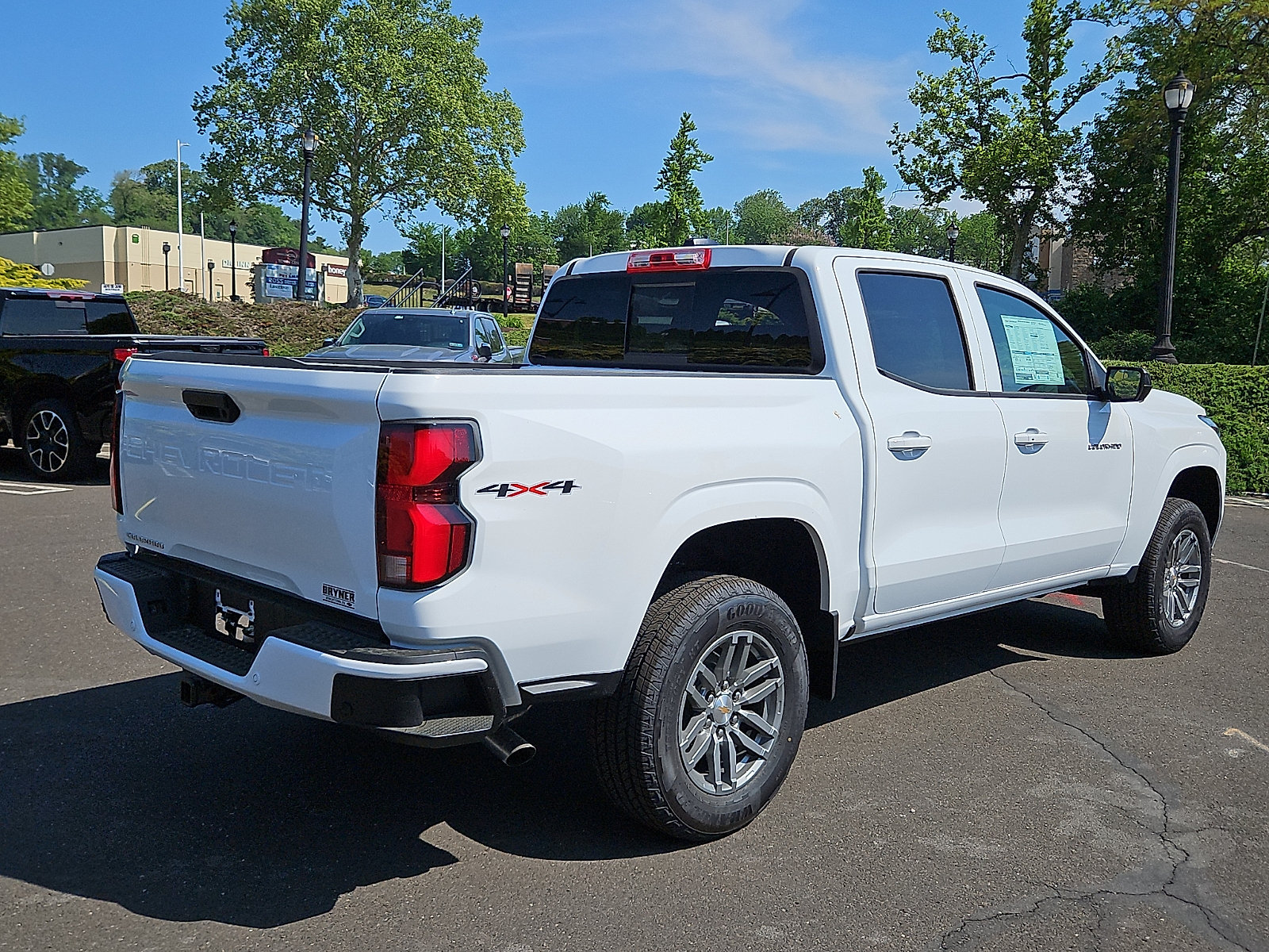 New 2026 Chevrolet Colorado LT w/ LT Convenience Package AWD/4WD image 4