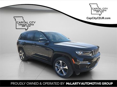 New 2025 Jeep Grand Cherokee Limited image 1