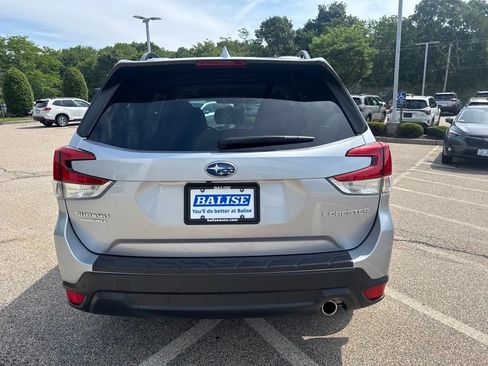Used 2023 Subaru Forester Limited AWD/4WD image 7