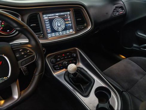 Used 2021 Dodge Challenger R/T Scat Pack RWD image 23