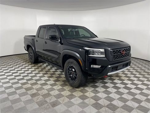 Used 2022 Nissan Frontier PRO-4X w/ Pro-4X Premium Package image 28