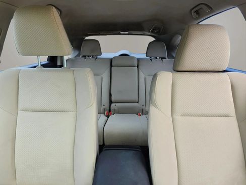 Used 2016 Honda CR-V LX image 19