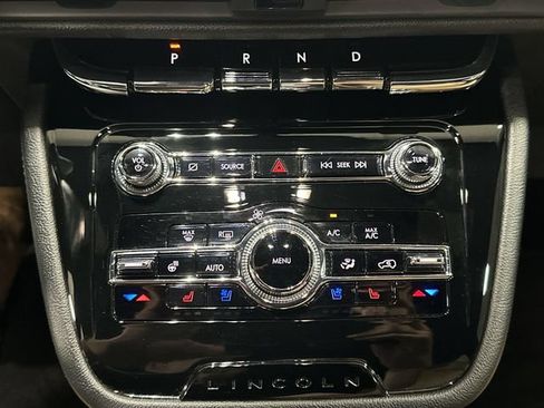 Used 2022 Lincoln Corsair Reserve w/ Equipment Group 201A AWD/4WD image 21