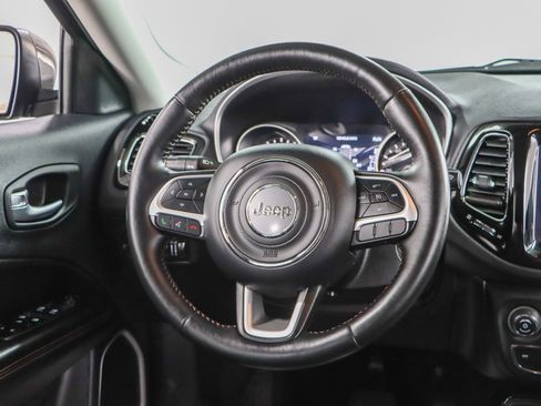 Used 2019 Jeep Compass Limited image 12