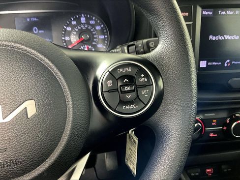 Used 2022 Kia Soul LX FWD image 11