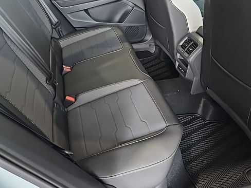 New 2026 Volkswagen Taos SE AWD/4WD image 17