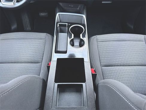 Certified 2025 Chevrolet Equinox LT image 34