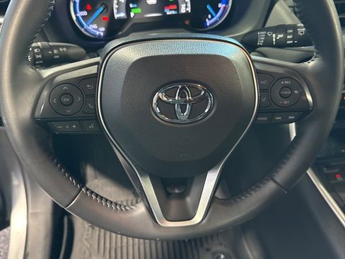 Used 2021 Toyota RAV4 XSE image 39