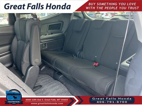 Used 2025 Subaru Ascent Premium image 23