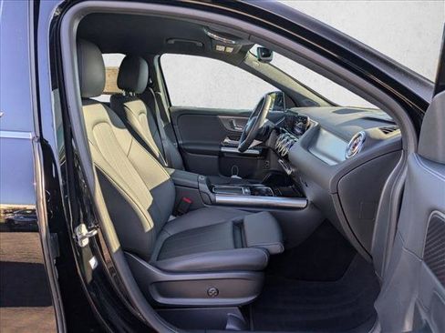 Certified 2025 Mercedes-Benz GLA 250 image 22