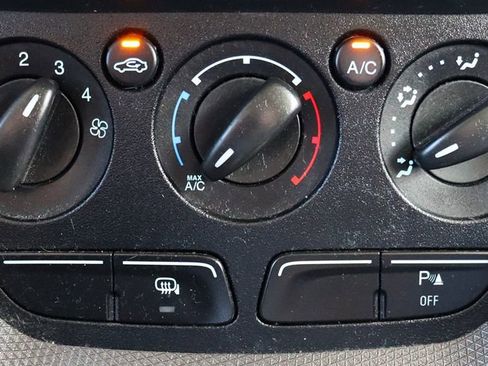 Used 2017 Ford Transit Connect XL FWD image 40