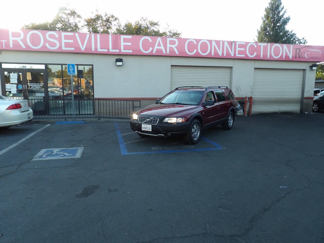Used 2003 Volvo V70 AWD/4WD image 1