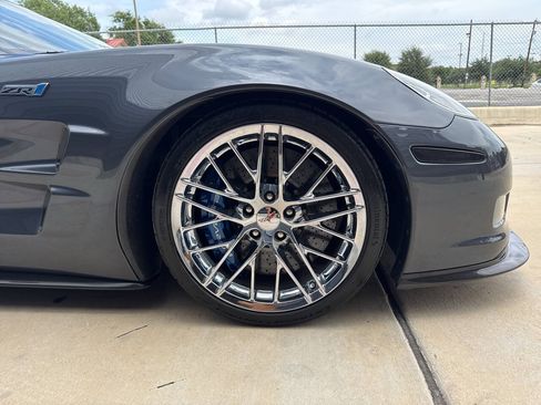 Used 2010 Chevrolet Corvette ZR1 w/ Preferred Equipment Group RWD image 22