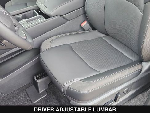 New 2026 Nissan Pathfinder SL image 16