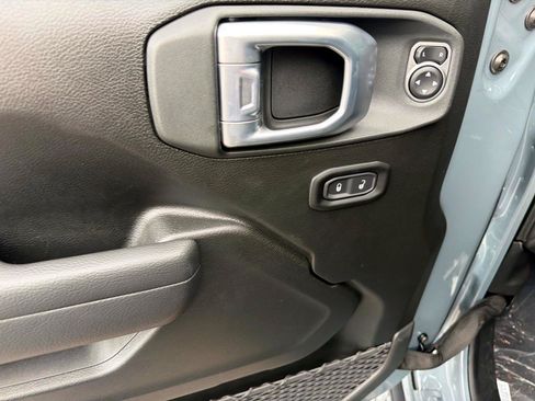 New 2026 Jeep Gladiator Sport AWD/4WD image 10