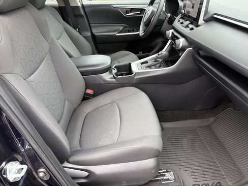Certified 2024 Toyota RAV4 XLE AWD/4WD image 24