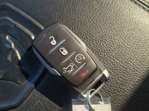 Used 2022 RAM 1500 Laramie AWD/4WD image 24