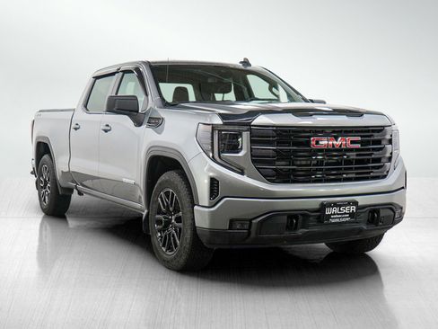 Used 2025 GMC Sierra 1500 Elevation w/ X31 Off-Road Package AWD/4WD image 7