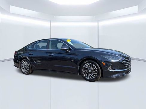 Used 2022 Hyundai Sonata Limited FWD image 1