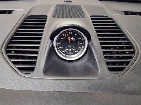 Used 2019 Porsche 911 Turbo image 46