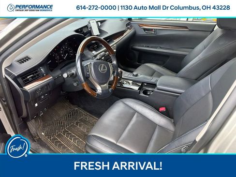 Used 2015 Lexus ES 350 w/ Premium Package FWD image 12