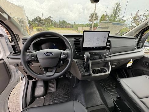New 2026 Ford Transit 250 148 Medium Roof RWD image 7