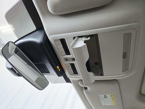 Certified 2025 MAZDA CX-90 3.3 Turbo w/ Preferred Package image 31